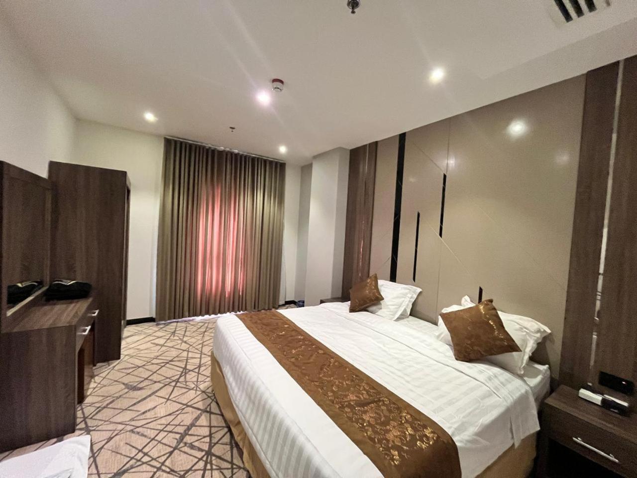 Rosefield فندق 5*